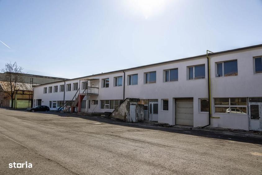Spațiu comercial, de 3,600 mp, în Exterior Vest