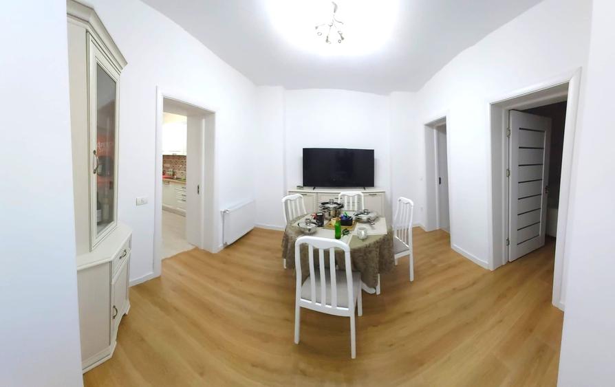 Apartament cu 2 camere decomandat în Central