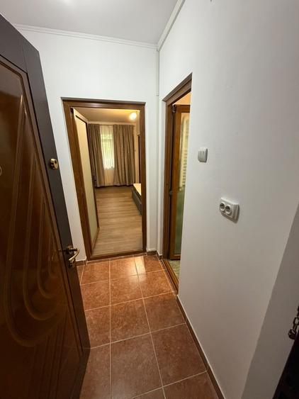 Garsonieră decomandată în Hipodrom