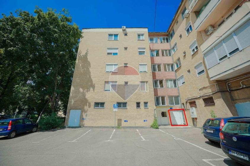Spațiu comercial, de 75 mp, în Rogerius