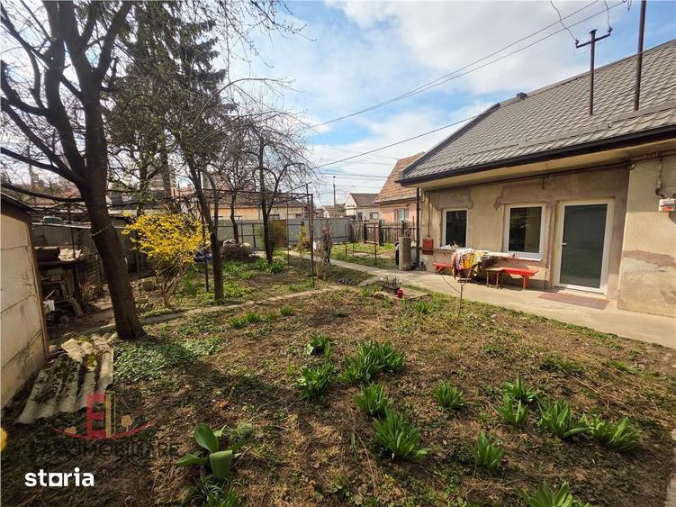 Casă cu 1 camere cu Teren 300 Mp în Budai
