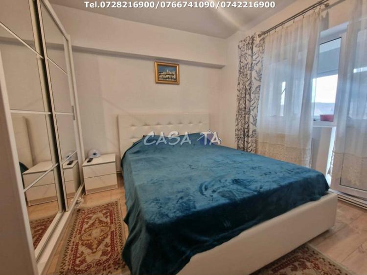 Apartament cu 4 camere decomandat în Central