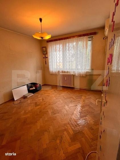 Apartament cu 3 camere semidecomandat în Ultracentral