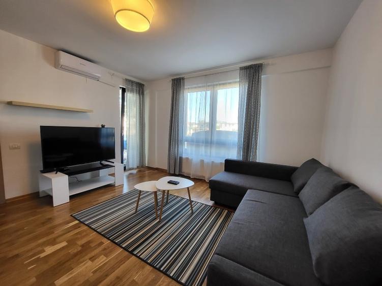 Apartament cu 2 camere semidecomandat, mobilat în Central