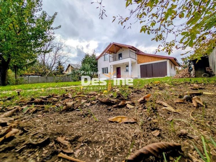 Casă individuală cu 5 camere cu Canalizare în Lunca Cetățuii