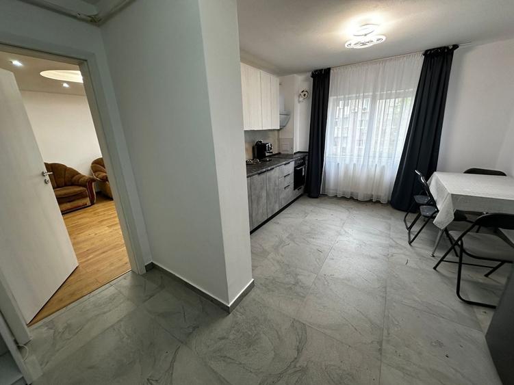 Apartament cu 2 camere decomandat în Sebastian