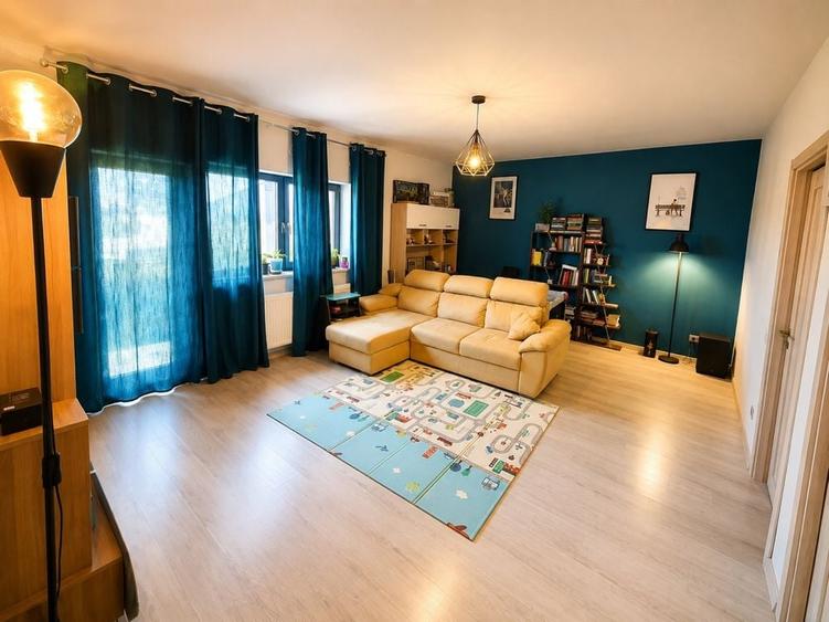 Casă cu 3 camere cu Teren 320 Mp în Domnești