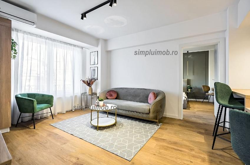 Apartament cu 3 camere decomandat, mobilat în P-ța Romană