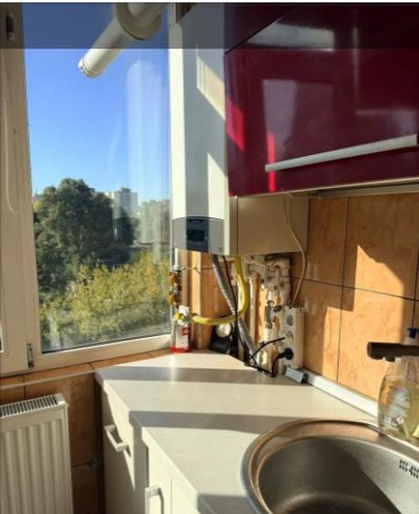 Apartament cu 2 camere decomandat în CET