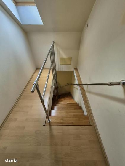 Casă cu 4 camere cu Teren 421 Mp în Funcționarilor