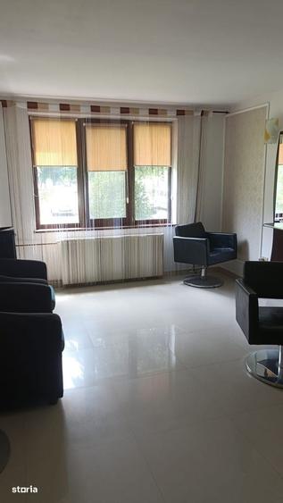 Apartament cu 3 camere în 1 Mai