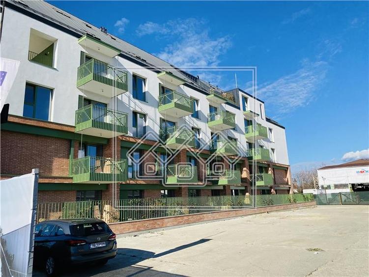 Penthouse cu 5 camere nedecomandat în Țiglari