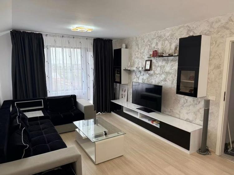 Apartament cu 2 camere decomandat în Central
