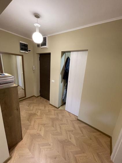 Piața Sf. Gheorghe | Decomandat | Renovat | Centrală proprie | Boxă 16 mp - 6