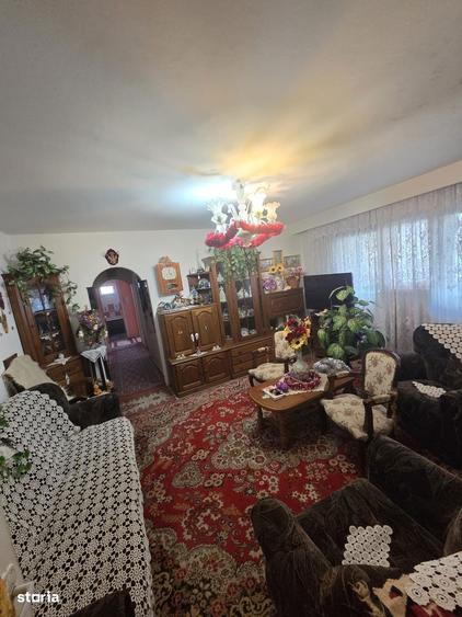 Etaj 2 - Alexandru - Zimbru - Apartament 3 camere - geam la baie - 9