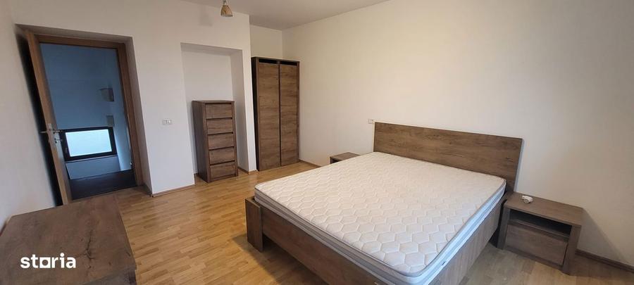 Casă cu 4 camere cu Teren 65 Mp în Central
