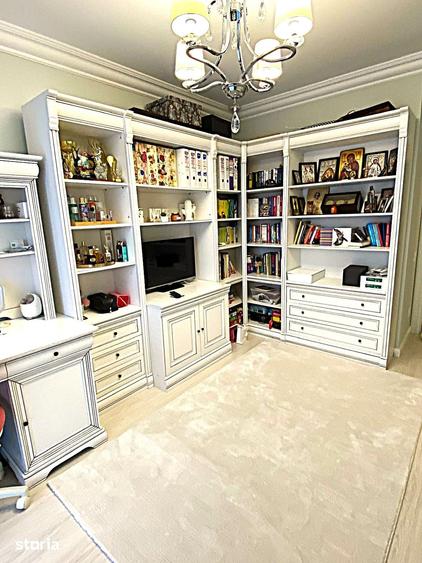 Apartament cu 4 camere în Drumul Taberei