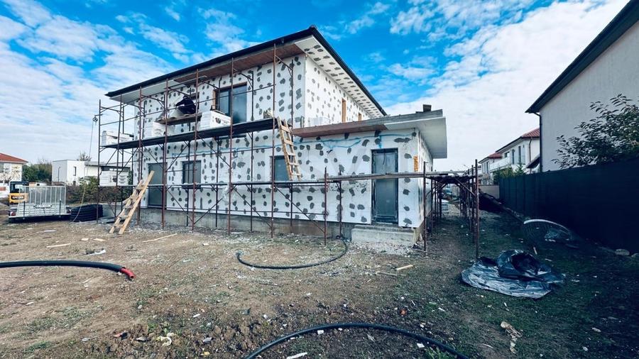 Casă individuală cu 5 camere cu Teren 640 Mp în Corbeanca