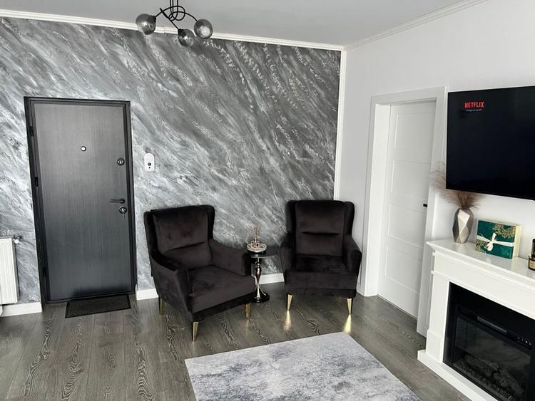 Apartament cu 3 camere decomandat, mobilat în Florești — fotografia 3