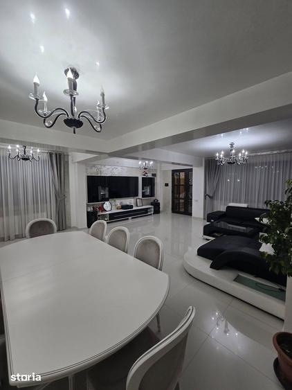 Casă cu 4 camere cu Teren 260 Mp în Chercea