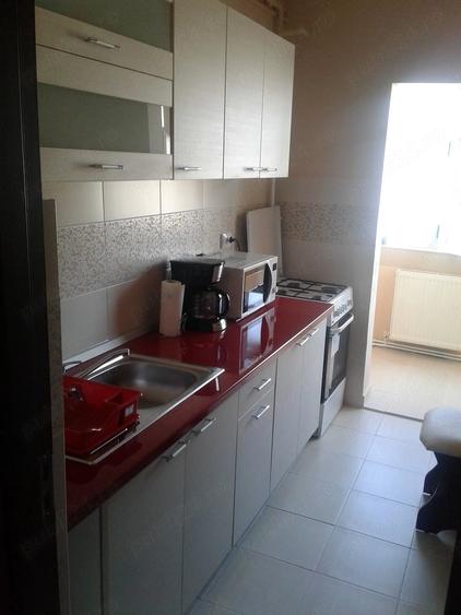 Inchiriez apartament 2 camere - 4