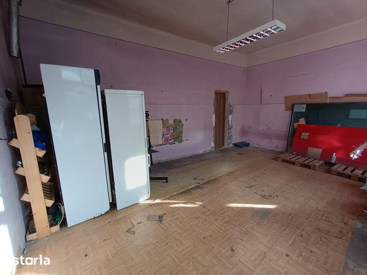 Spațiu comercial, de 38 mp, în Central