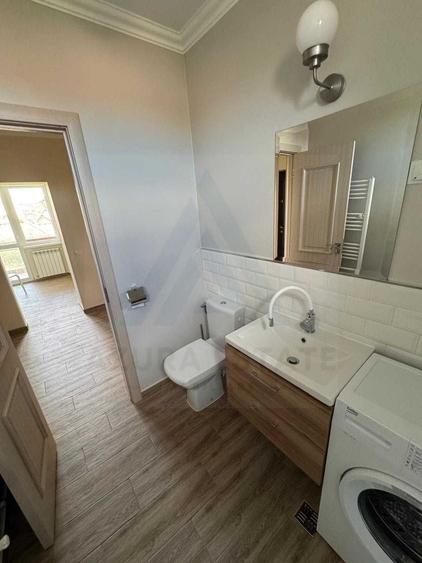 Apartament cu 2 camere decomandat în Trei Stejari