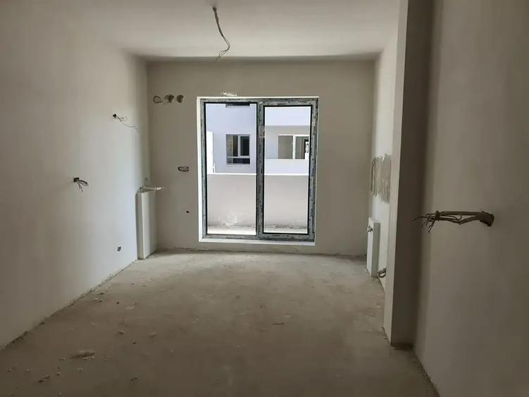 Apartament cu 2 camere decomandat în Theodor Pallady