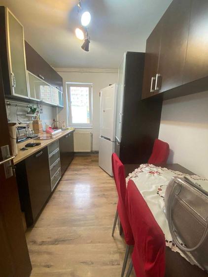 Apartament cu 2 camere semidecomandat în Exterior Vest
