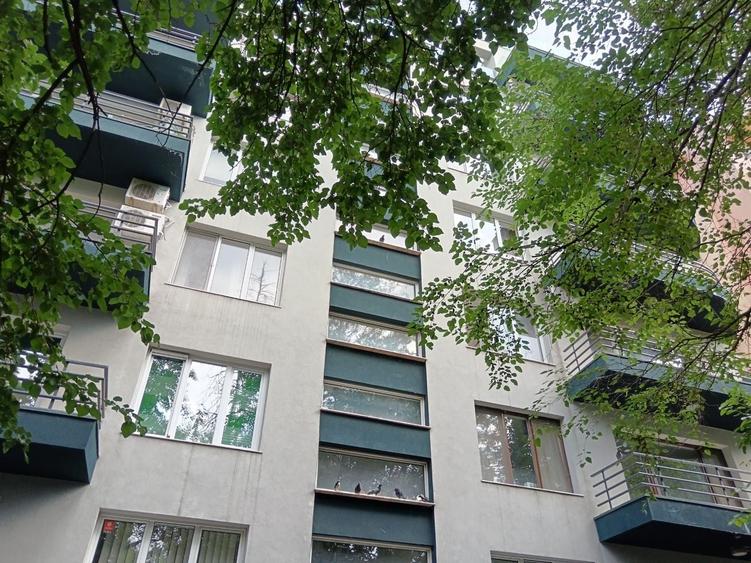 Apartament cu 3 camere în Primăverii