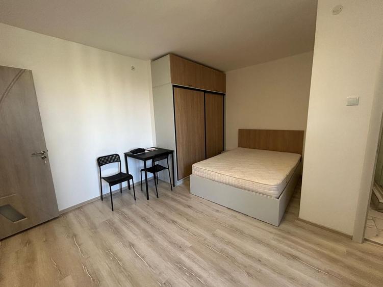 Garsonieră semidecomandată, mobilată în Gara de Nord