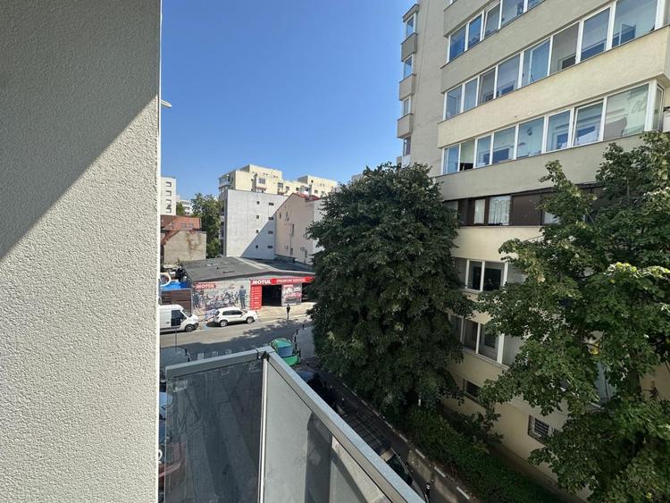 Apartament cu 2 camere semidecomandat în Eminescu