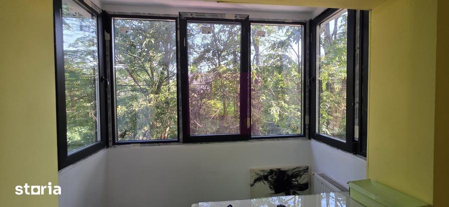 Apartament cu 2 camere decomandat în Poiana