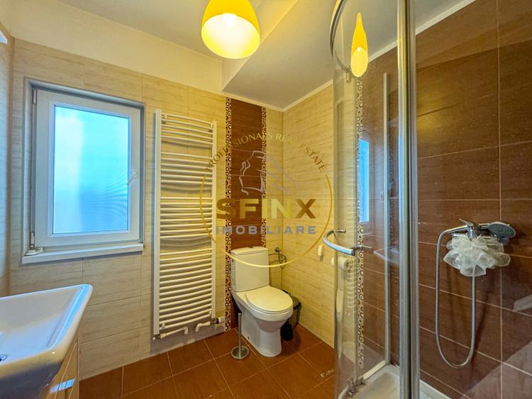 Casă individuală cu 5 camere cu Canalizare în Balotești