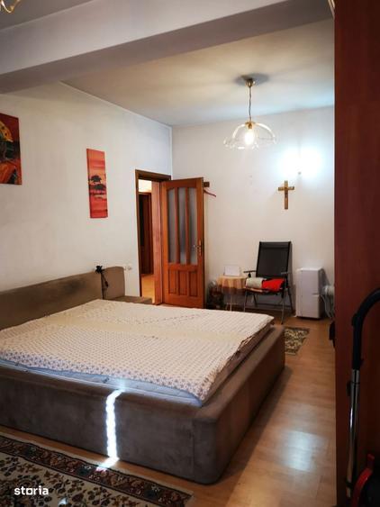 Casa spatioasa cu teren generos in Valea Calugareasca pentru familie - 17