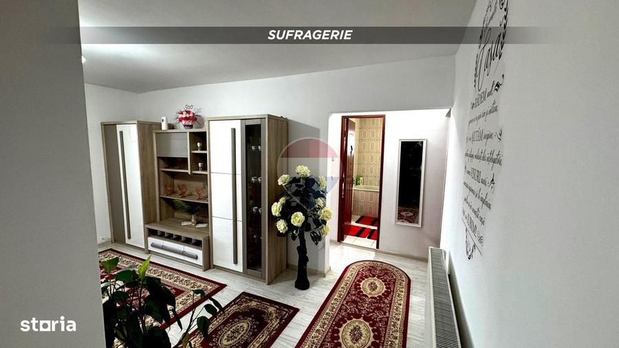 Apartament cu 3 camere decomandat în Central