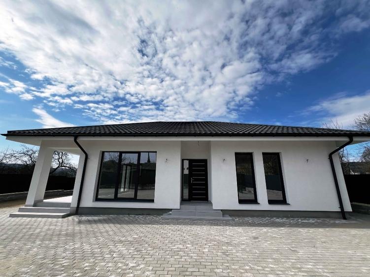 Casă individuală cu 3 camere cu Teren 458 Mp în Remetea Chioarului