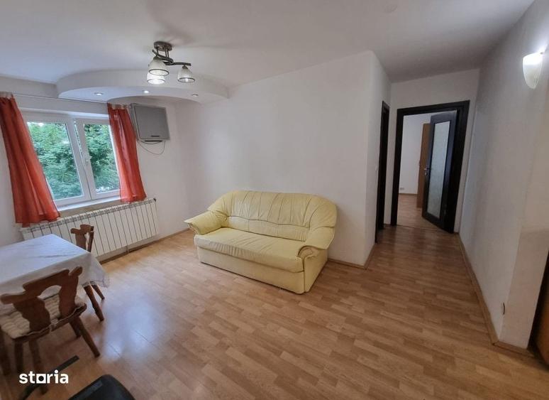 Apartament cu 4 camere decomandat în Tătărași