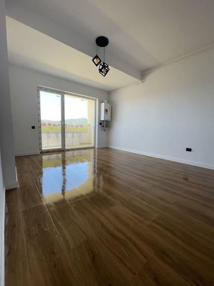 Apartament cu 2 camere decomandat în Florești