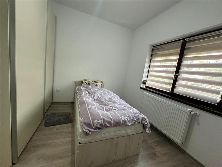 Apartament cu 3 camere decomandat în Valea Lupului