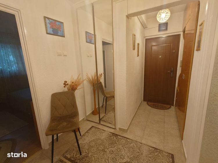 Apartament cu 2 camere decomandat în Drumul Taberei