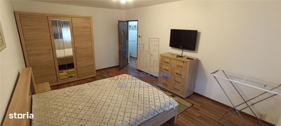 Garsonieră decomandată în Central
