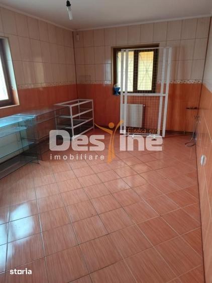 Casă cu 4 camere cu Teren 1200 Mp în Central