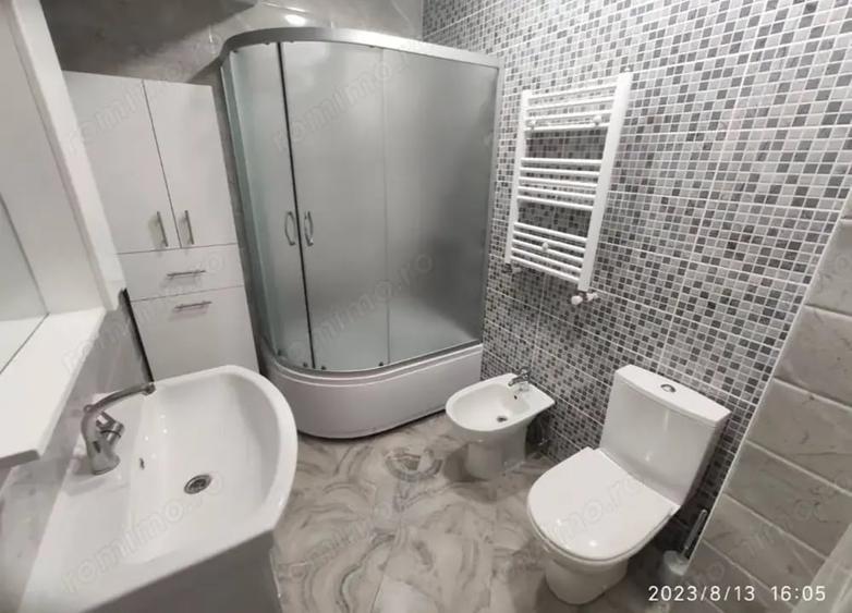 Garsonieră decomandată în Gorjului