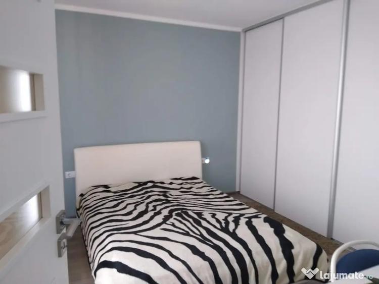 Apartament cu 3 camere semidecomandat în Mărăști