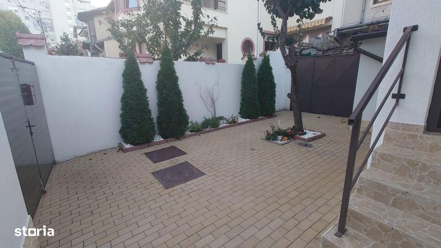 Casă cu 4 camere cu Teren 239.7 Mp în Dorobanți