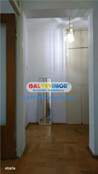 Garsonieră decomandată în Muncii