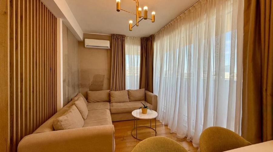 Apartament cu 2 camere semidecomandat, mobilat în Aviației