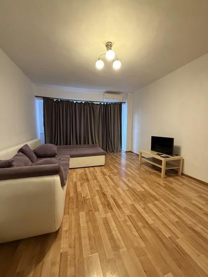 Apartament cu 2 camere decomandat în Uiești