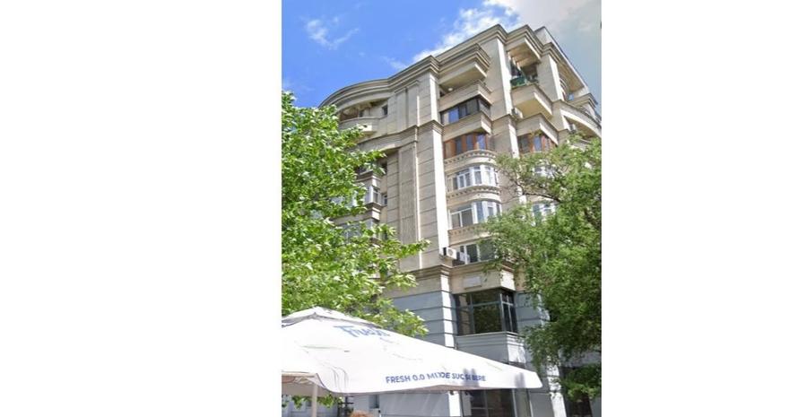 Apartament cu 4 camere decomandat în Unirii